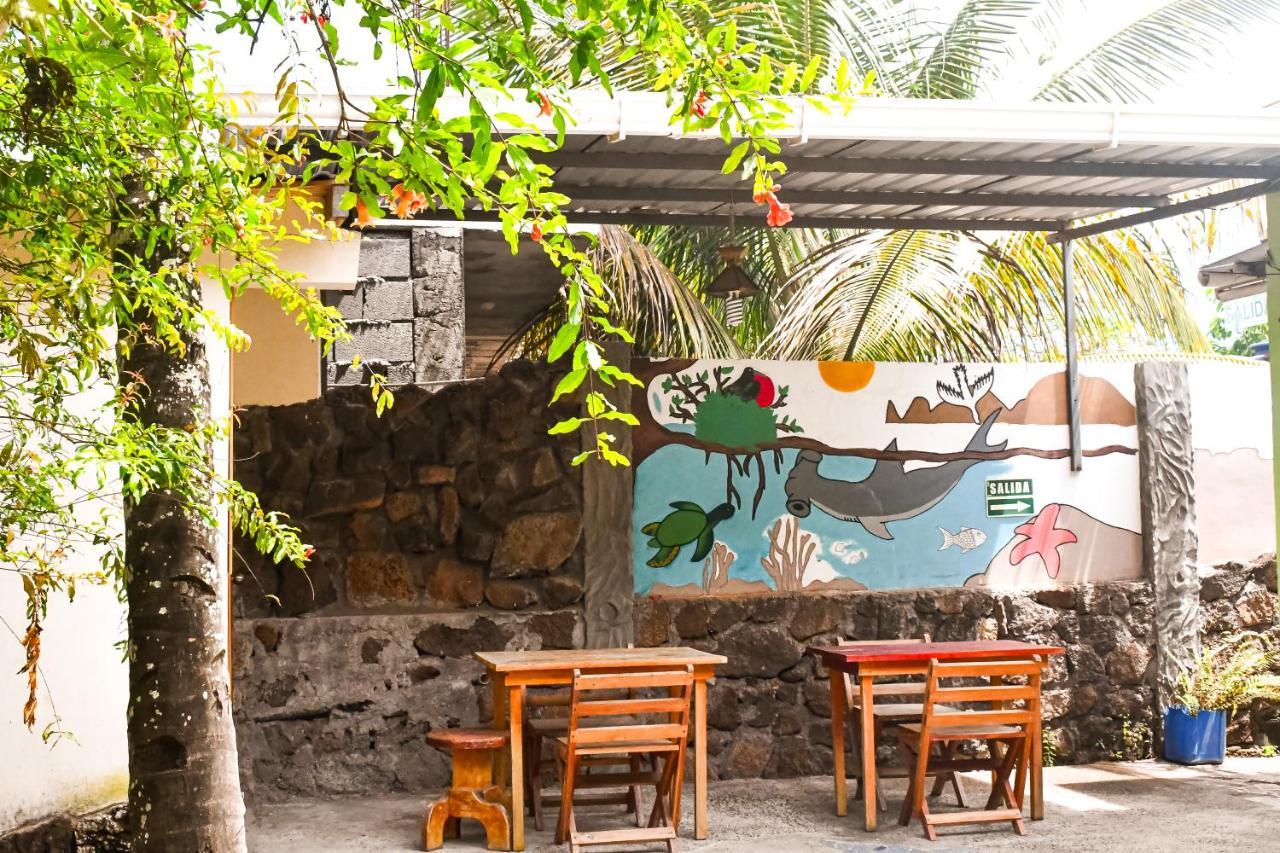Hotel Galapagos Dove Puerto Ayora  Exterior foto