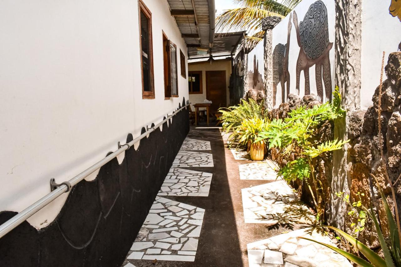 Hotel Galapagos Dove Puerto Ayora  Exterior foto